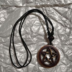 Brown Pentagram Pendant Necklace
